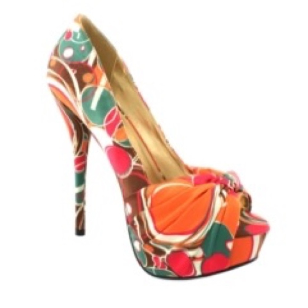 Multicolored heels